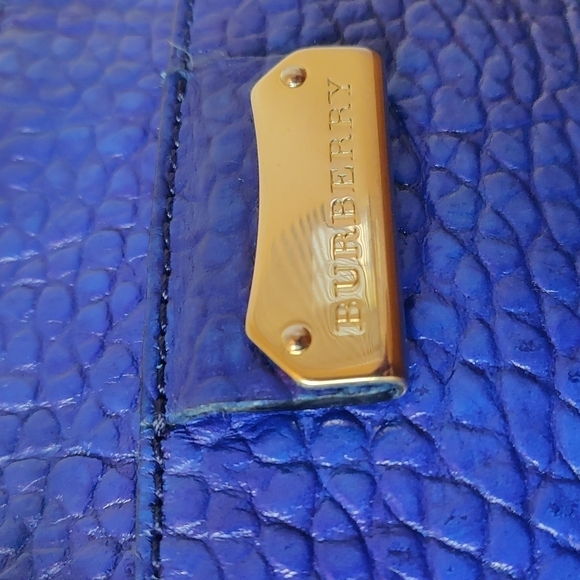 BURBERRY Pebbled Blue Grain Leather Small Harrogate Crossbody Bag - Picture 5 of 14